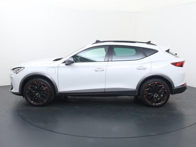 Cupra Formentor 1.4 e-Hybrid VZ Copper Edition | 245 PK | SoH 100% | Adaptive Cruise Control | 360 graden camera | Panoramadak | Matrix LED | Lederen bekleding |