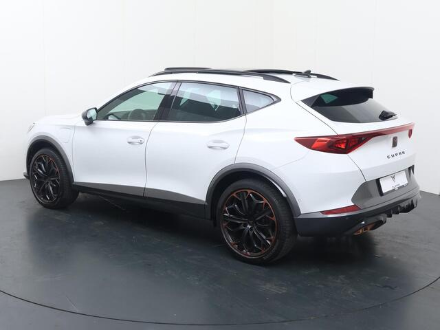Cupra Formentor 1.4 e-Hybrid VZ Copper Edition | 245 PK | SoH 100% | Adaptive Cruise Control | 360 graden camera | Panoramadak | Matrix LED | Lederen bekleding |