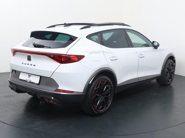 Cupra Formentor 1.4 e-Hybrid VZ Copper Edition | 245 PK | SoH 100% | Adaptive Cruise Control | 360 graden camera | Panoramadak | Matrix LED | Lederen bekleding |