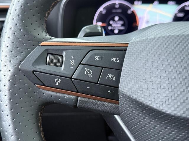 Cupra Formentor 1.4 e-Hybrid VZ Copper Edition | 245 PK | SoH 100% | Adaptive Cruise Control | 360 graden camera | Panoramadak | Matrix LED | Lederen bekleding |