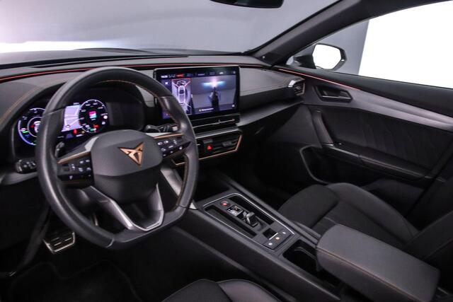 Cupra Formentor VZ Performance 1.4 TSI eHybrid 245pk DSG Automaat Panoramadak, 360 camera, Beats audio, Adaptive cruise control, Elektrische achterklep, LED matrix koplampen