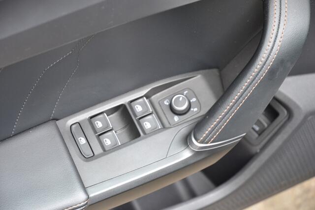 Cupra Formentor 1.4 e-Hybrid VZ Performance Pano | Keyless | Leer | 360 camera