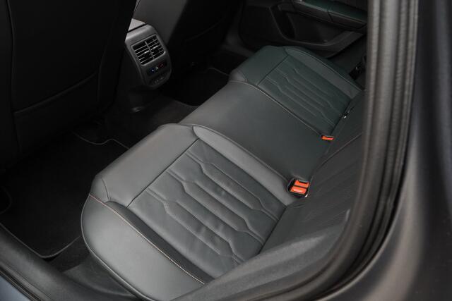 Cupra Formentor 1.4/245pk e-Hybrid VZ Performance|2024|Panoramadak|Leder+emory|LED|Cruise+ACC|PDC+Assist+360Camera|19"Copper|VOL!