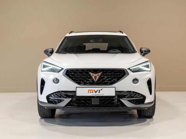 Cupra Formentor 1.5 TSI Business Edition Plus / 150pk / Panorama dak / Achteruitrij camera / Stoel en stuur verwarming /