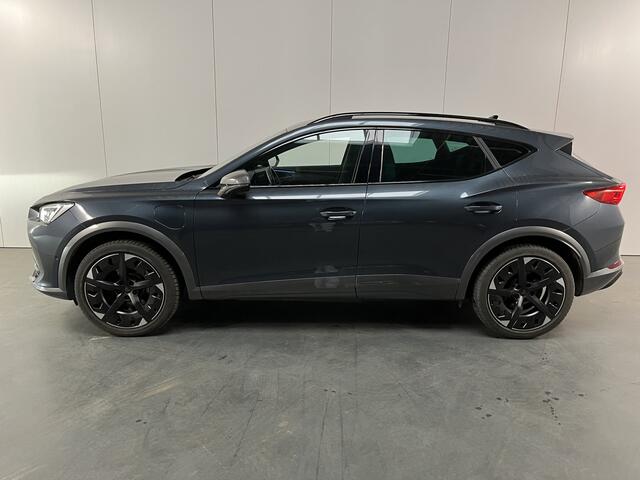 Cupra Formentor 1.4 e-Hybrid VZ Black Edition / AUTOMAAT/ 245 PK/ TREKHAAK/ LEER/ DCC/ ACC/ FULL LINK/ PARK.SENSOR.V+A/ 360 CAMERA/ STUUR+STOELVERWARM./ MEMORY SEAT/ ELEK.ACHTERKLEP/ DODEHOEK/ KEYLESS/ NAVI/ DAB/ CLIMA/ LED/ 19'' LMV