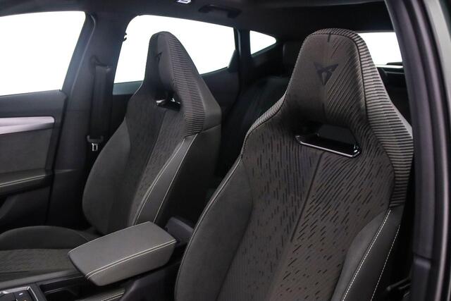 Cupra Formentor VZ Tribe Edition 1.5 TSI eHybrid 272pk DSG Automaat Trekhaak, Panoramadak, LED matrix koplampen, Navigatie, Sennheiser audio, Adaptive cruise control