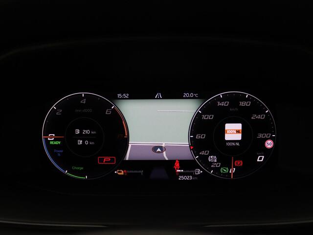 Cupra Formentor 1.4 e-Hybrid VZ Performance 245PK DSG SOH 96%, Leder, Matte lak, Pano-Schuifdak, Trekhaak, Memorystoel, Elektr. Achterklep, 19" LM Velgen, Leder, Side Assist, Keyless, Stoel-Stuurverwarming