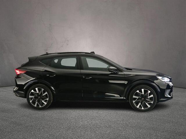 Cupra Formentor Business 1.5 TSI eHybrid 204pk DSG Automaat Trekhaak, Panoramadak, Adaptive cruise control, LED matrix koplampen, Stoelverwarming