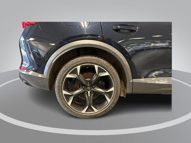 Cupra Formentor 1.4 e-Hybrid 245pk DSG VZ Performance · Panoramadak · Camera · Trekhaak · Keyless · Dodehoeksensor · Stuur- & Stoelverwarming · Sfeerverlichting ·