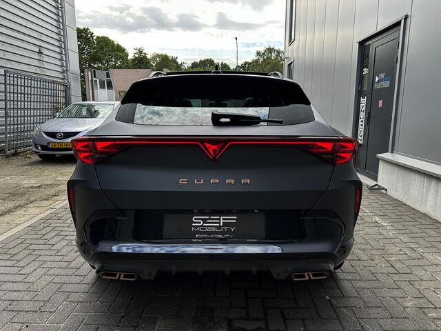 Cupra Formentor 1.5 TSI e-Hybrid VZ Performance 272PK | Matt Grey | Pano | Memory | ACC | 1e eig | Nieuwstaat