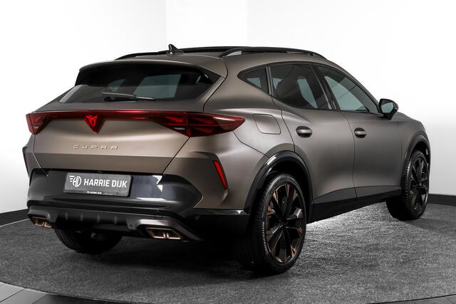 Cupra Formentor 1.5 TSI e-Hybrid 272 PK VZ Extreme | Bronze Matt | S/K-Panodak | Sennheiser | Elek. stoelen | Matrix LED | Adapt. Cruise | Stoel-+stuurverw. | Camera | NAV+App. Connect | Elek. Klep | LM 19" | 0583