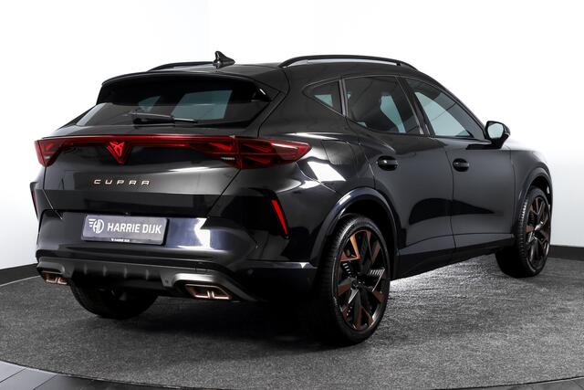 Cupra Formentor 1.5 TSI e-Hybrid VZ Performance | Dig. Cockpit | Adapt. Cruise | Stoel-+Stuurverw. | PDC | Camera | NAV + App. Connect | ECC | Sennheiser | Elek. Klep | LM 19" | 5475