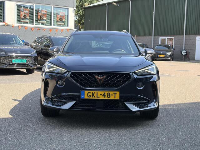 Cupra Formentor 1.4 e-Hybrid VZ Copper Edition VAN ¤29.900,- NU VOOR SLECHTS ¤28.440,- Uw LENTEVOORDEEL ¤1.460,-| CUPRA KNOPPEN| ELEK. ACHTERKLEP | MEMORY STOEL| ACHTERUITRIJCAMERA | ADAPT. CRUISE CONTROL | STOEL + STUURVERWARMING| RIJKLAARPRIJS INCL. 12 MND BOVAG GARAN