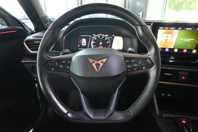 Cupra Formentor 1.5 TSI Automaat Clima Adaptieve cruise Navigatie Apple carplay Trekhaak PDC Inruil mogelijk
