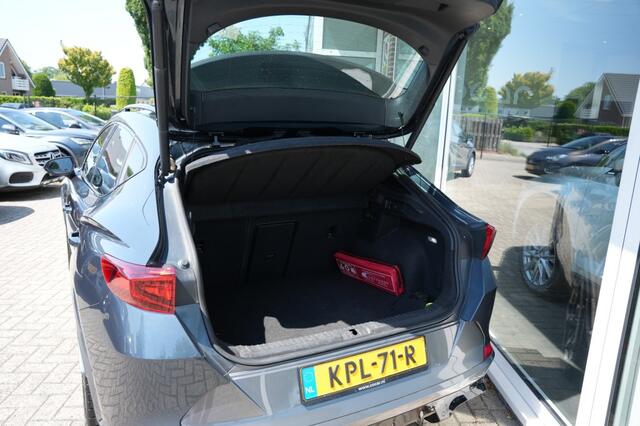 Cupra Formentor 1.4 E-HYB COPPER VZ , ACC, Camera ,Carplay,Trehaak