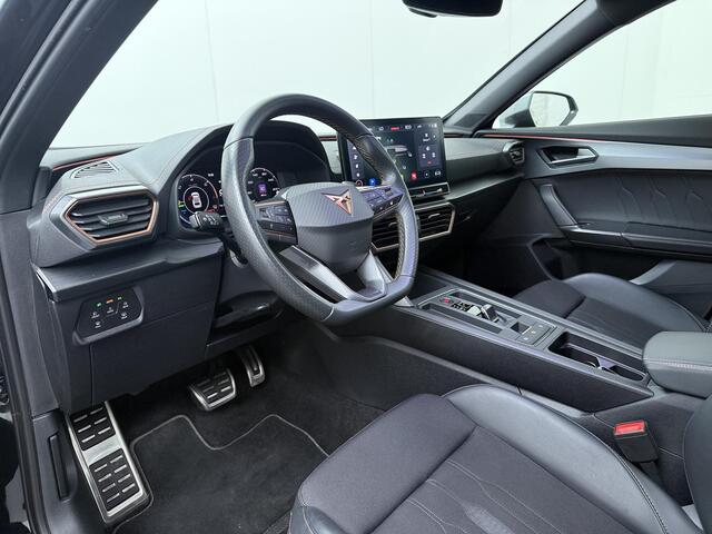 Cupra Formentor 1.4 e-Hybrid VZ Performance | 245 PK | SoH 97% | Trekhaak wegklapbaar | Adaptive Cruise Control | Matrix LED | 360 graden camera | Dodehoek detectie |