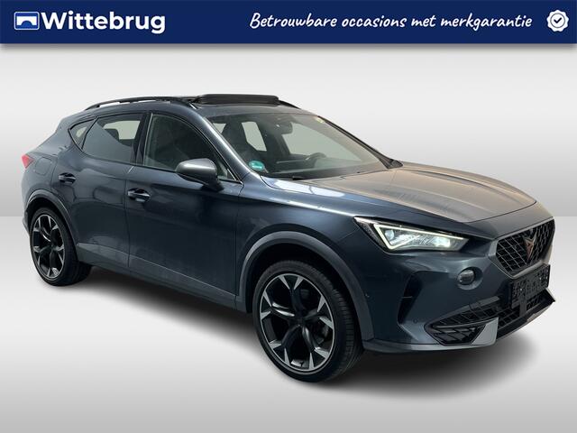 Cupra Formentor 1.4 e-Hybrid Black Edition / AUTOMAAT/ PANO/ LEER/ PARK.SENSOR.V+A/ 360 CAMERA/ ACC/ STUUR+STOELVERWARM./ MEMORY SEAT/ FULL LINK/ ELEK.ACHTERKLEP/ KEYLESS/ DIGITAL DASH/ NAVI/ DAB/ CLIMA/ LED/ 19'' LMV