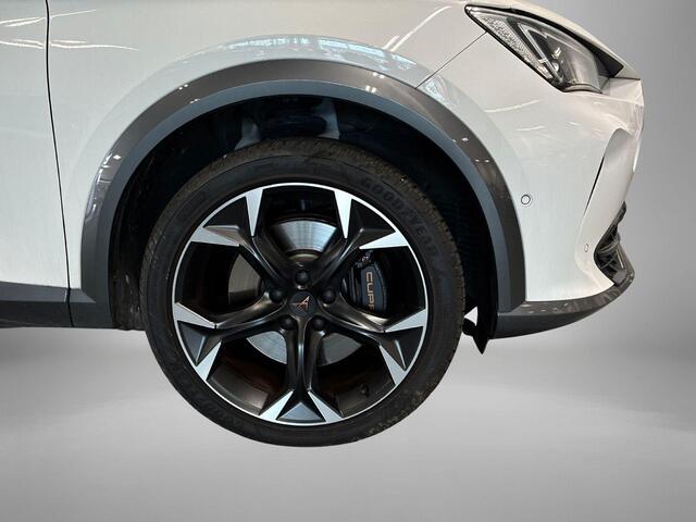 Cupra Formentor 1.4 TSI e-Hybrid 245pk DSG VZ Performance Limited · Panoramadak · Camera · Stuur- & Stoelverwarming · Keyless · Dodehoeksensor · 19"Velgen ·