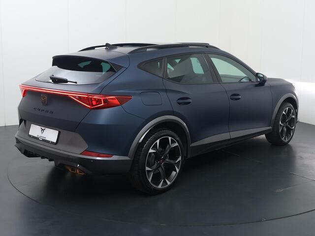 Cupra Formentor 1.4 TSI e-Hybrid Essential Limited | 204 PK | SoH 97% | Adaptive Cruise Control | Achteruitrijcamera | Panoramadak | Dodehoek detectie | Navigatiesysteem |