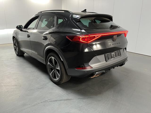 Cupra Formentor 1.4 e-Hybrid Performance / AUTOMAAT/ PANO/ PARK.SENSOR.V+A/ 360 CAMERA/ STUUR+STOELVERWARM./ ACC/ MEMORY SEAT/ DODEHOEK/ ELEK.ACHTERKLEP/ KEYLESS/ DIGITAL DASH/ NAVI/ DAB/ CLIMA/ LED