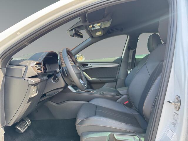 Cupra Formentor 1.5 204pk TSI e-Hybrid Business Dodehoeksensor | 360 graden camera | Elektrisch bedienbare achterklep