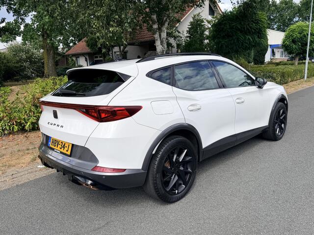 Cupra Formentor 1.4 TSI e-Hybrid 204PK LederoNavioACC