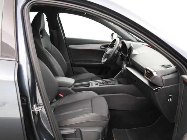 Cupra Formentor 1.4 e-Hybrid 245pk DSG VZ Performance · Panoramadak · Camera · Apple/Android Car Play · Stoelverwarming · 19'' Inch ·