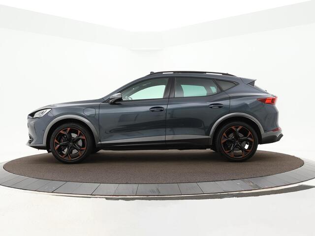 Cupra Formentor 1.4 e-Hybrid 245pk DSG VZ Performance · Panoramadak · Camera · Apple/Android Car Play · Stoelverwarming · 19'' Inch ·