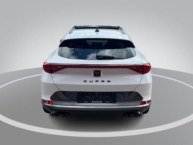 Cupra Formentor 1.4 245pk DSG e-Hybrid VZ Performance · Panoramadak · Leder · 360 Camera · Apple/Android Car Play · Elek. Voorstoel · Dodehoek Detectie · 19'' Inch ·