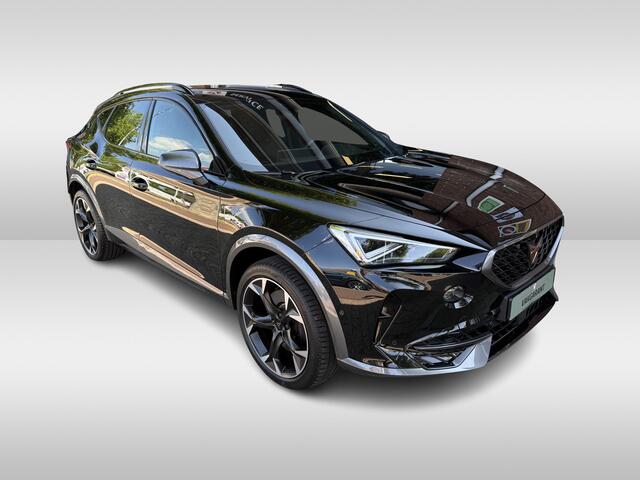 Cupra Formentor 1.4 e-Hybrid 245PK VZ Black Edition | afneembare trekhaak | zeer nette auto | Apple Carplay/Android Auto | Matrix led koplampen |