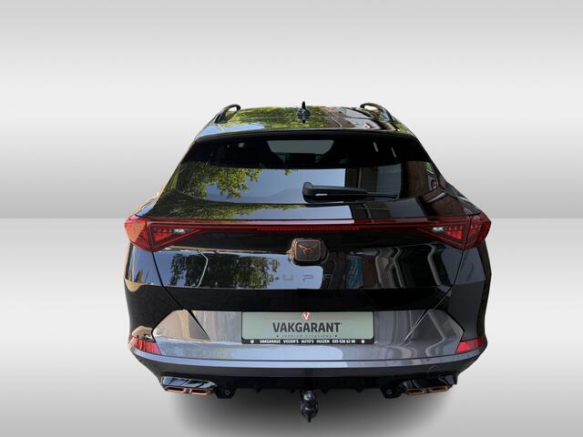 Cupra Formentor 1.4 e-Hybrid 245PK VZ Black Edition | afneembare trekhaak | zeer nette auto | Apple Carplay/Android Auto | Matrix led koplampen |