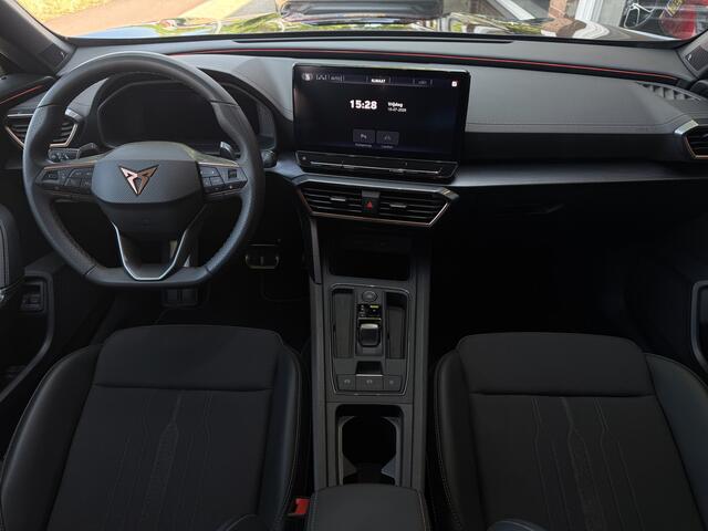 Cupra Formentor 1.4 e-Hybrid 245PK VZ Black Edition | afneembare trekhaak | zeer nette auto | Apple Carplay/Android Auto | Matrix led koplampen |