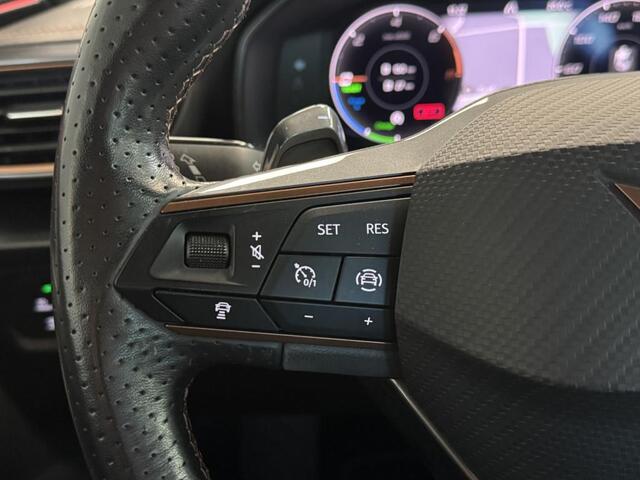 Cupra Formentor 1.4 e-Hybrid | Panoramadak | Camera | Carplay |