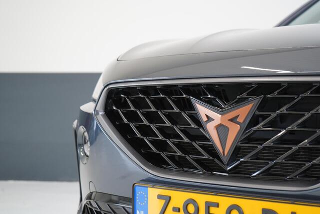 Cupra Formentor 1.4 e-Hybrid Performance | SoH 96,2% | Navigatie | Sfeerverlichting | Keyless | Achteruitrijcamera | Stoelverwarming