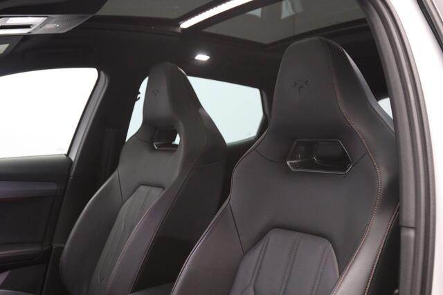 Cupra Formentor 1.4 e-Hybrid VZ 245 PK Copper Edition PHEV, Panoramadak, Leder, Memory, Trekhaak, Winterpakket, Carplay, Camera