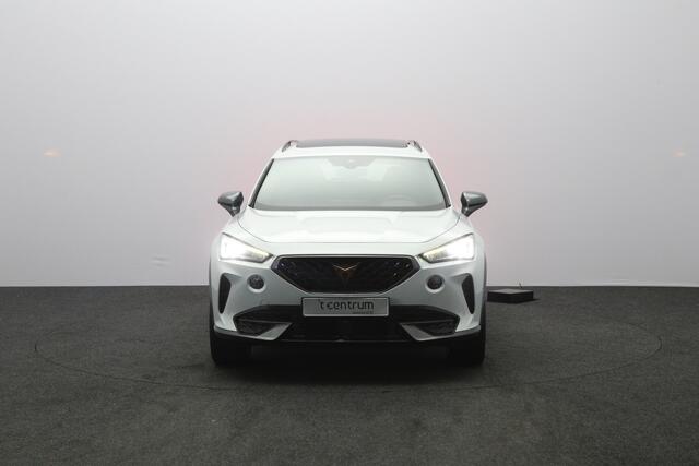 Cupra Formentor 1.4 e-Hybrid VZ 245 PK Copper Edition PHEV, Panoramadak, Leder, Memory, Trekhaak, Winterpakket, Carplay, Camera