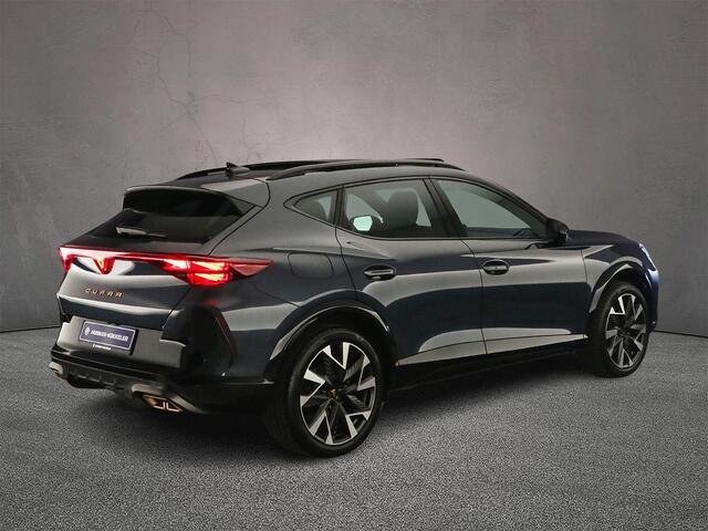 Cupra Formentor Business 1.5 TSI eHybrid 204pk DSG Automaat Trekhaak, Panoramadak, LED matrix koplampen, Adaptive cruise control, Stoelverwarming, Achteruitrijcamera
