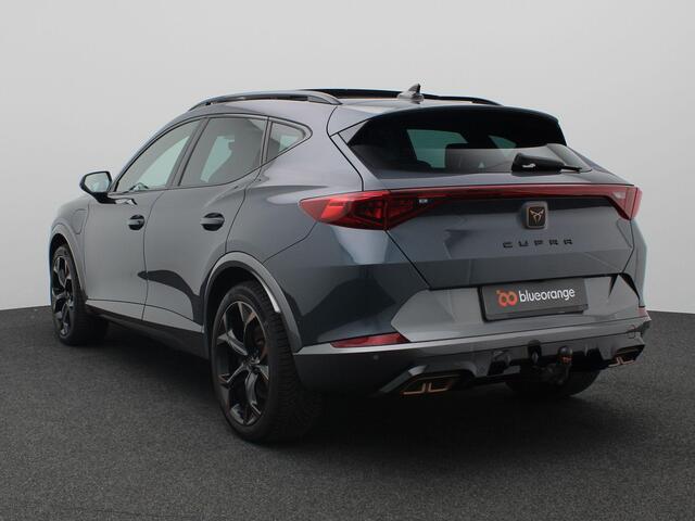Cupra Formentor 1.4 e-Hybrid VZ Copper Edition 245PK DSG SOH 86,67%, Panoramadak, Trekhaak, Memorystoel, 360gr. Camera, Stoel-Stuurverwarming, Keyless, 19" LM Velgen