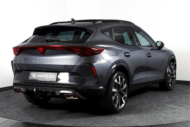 Cupra Formentor 1.5 TSI e-Hybrid 204 PK Business | S/K-Panodak | Matrix Led | Elek Trekhaak | Dig. Cockpit | Adapt. Cruise | Stoel-+Stuurverw. | PDC | Camera | App. Connect | ECC | Elek. Klep | LM 19" | 8994