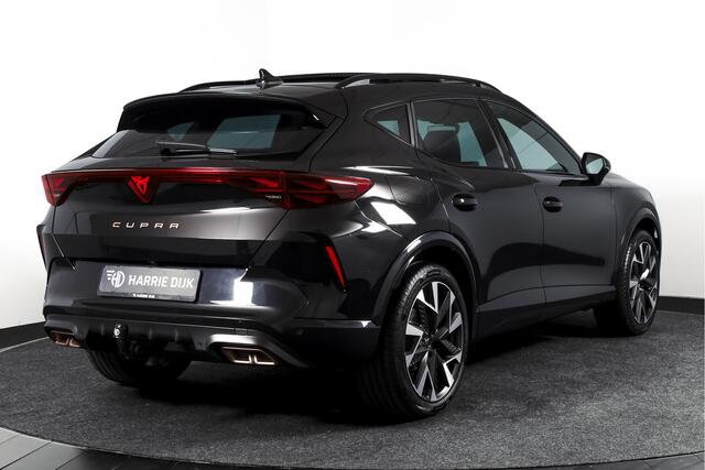 Cupra Formentor 1.5 TSI e-Hybrid Business | S/K-Panodak | Matrix Led | Elek Trekhaak | Dig. Cockpit | Adapt. Cruise | Stoel-+Stuurverw. | PDC | Camera | App. Connect | ECC | Elek. Klep | LM 19" | 7059