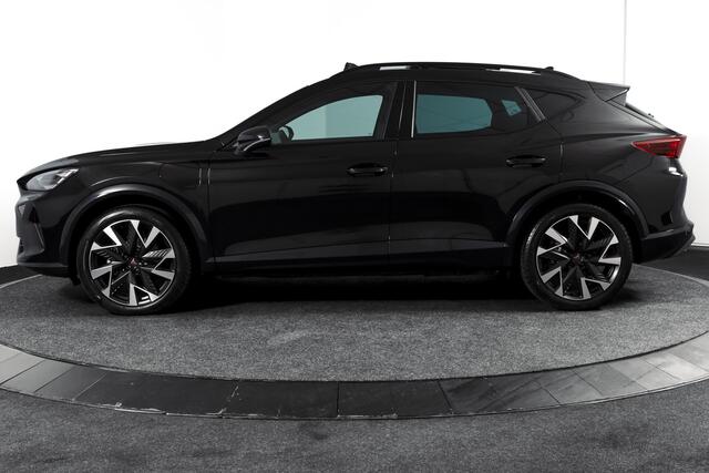 Cupra Formentor 1.5 TSI e-Hybrid Business | S/K-Panodak | Matrix Led | Elek Trekhaak | Dig. Cockpit | Adapt. Cruise | Stoel-+Stuurverw. | PDC | Camera | App. Connect | ECC | Elek. Klep | LM 19" | 7059
