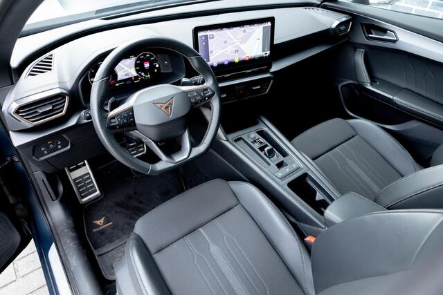 Cupra Formentor 1.4 e-Hybrid VZ Performance | Plug-in Hybrid (PHEV) | Matte Lak | Achteruitrijcamera | Parkeersensoren | Keyless Entry | Stoelverwarming | Navigatie | Apple Carplay | Android Auto | Lichtmetalen Velgen 19 inch | Sportstoelen