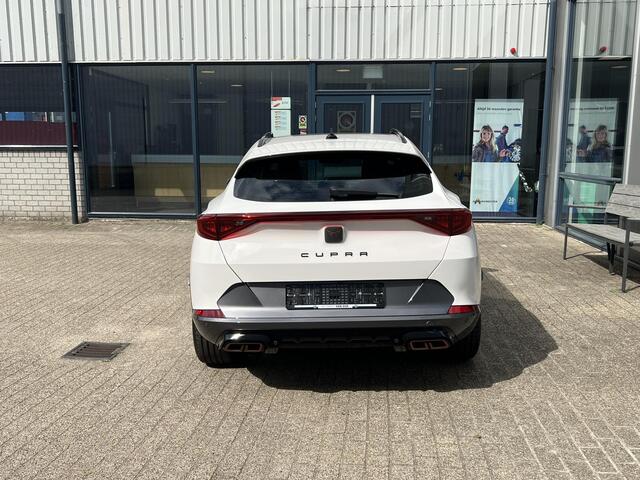 Cupra Formentor 1.4 TSI e-Hybrid | Pano-dak/Carplay/stoel- en Stuurverw./Copper Accenten