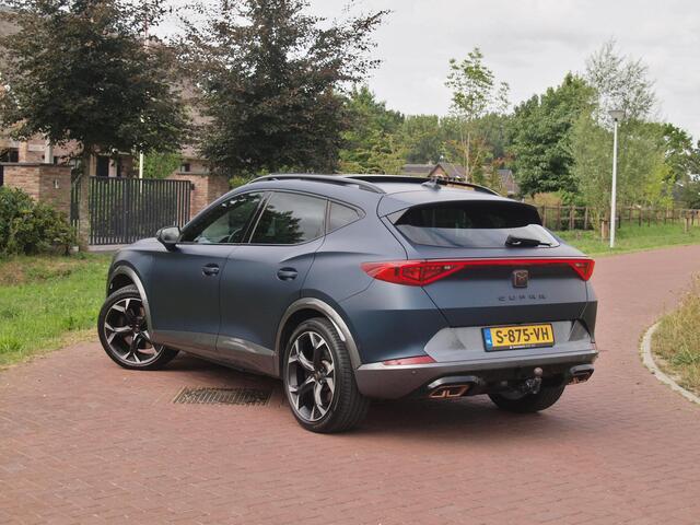 Cupra Formentor 1.4 e-Hybrid VZ Black Edition | Panoramadak | Trekhaak | Camera | Sfeerverlichting | Leer | NL-Auto |
