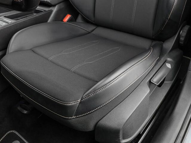 Cupra Formentor 1.4 TSI e-Hybrid 204pk DSG Essential Limited · Keyless · Stuurwielverwarming · ACC · Sfeerverlichting · Elek. Inklapbare Spiegels ·