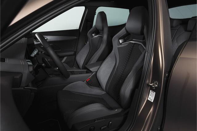 Cupra Formentor 1.5 TSI e-Hybrid 272 PK VZ Extreme | Maxton Design | Bronze Matt | S/K-Panodak | Sennheiser | Elek. stoelen | Matrix LED | Adapt. Cruise | Stoel-+stuurverw. | Camera | NAV+App. Connect | Elek. Klep | LM 19" | 5253