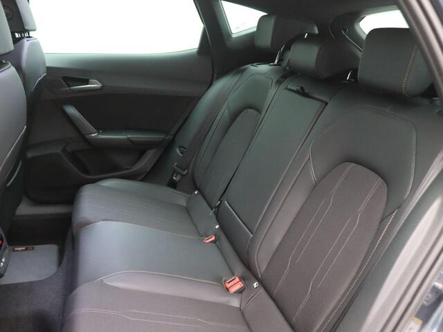 Cupra Formentor 1.5 TSI e-Hybrid Business 204PK DSG Panoramadak, Trekhaak, Achteruitrijcamera, Keyless, Navi via Apple Carplay/Android Auto, 19" LM Velgen, Side Assist