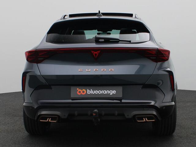 Cupra Formentor 1.5 TSI e-Hybrid Business 204PK DSG Panoramadak, Trekhaak, Achteruitrijcamera, Keyless, Navi via Apple Carplay/Android Auto, 19" LM Velgen, Side Assist