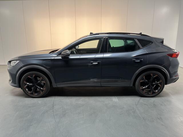 Cupra Formentor 1.4 e-Hybrid VZ Black Edition / AUTOMAAT/ PANODAK/ TREKHAAK/ LEDER/ MEMORY SEAT/ NAVI/ FULL LINK/ STOELVERWARMING/ 360 CAMERA