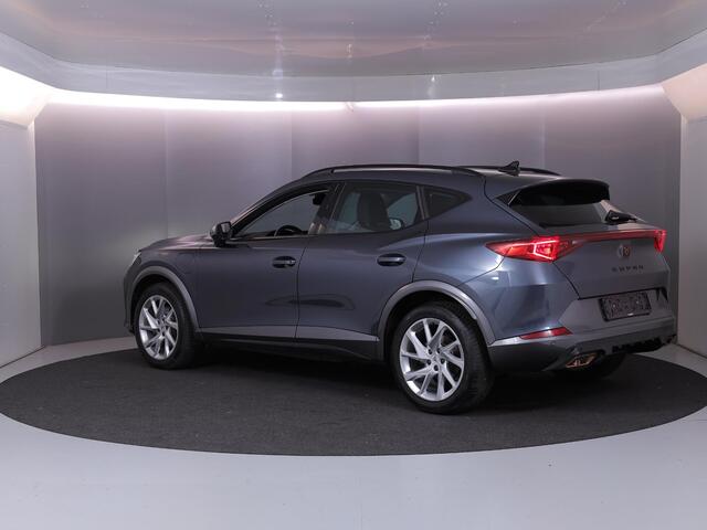 Cupra Formentor 1.4 e-Hybrid Business 204 pk Automaat | Navigatie via App | Parkeersensoren achter | Adaptieve cruise control | Autom. airco (3 zones) | Keyless | Stoel/stuur verwarming |